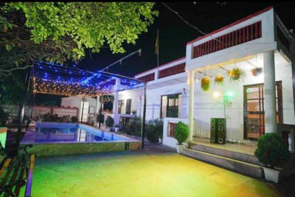 古尔冈Achal Farm जंगल में मंगल别墅 外观 照片